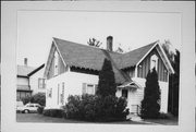 401 N PINE ST 401 N PINE ST, a Gabled Ell house, built in Reedsburg, Wisconsin in 1890.