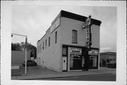 528 S MAIN ST 528 S MAIN ST, a Commercial Vernacular small retail building, built in Shawano, Wisconsin in 1905.