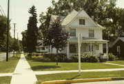 624 4TH ST, a American Foursquare house, built in Hudson, Wisconsin in .