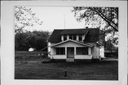 COUNTY HIGHWAY SS AND CHAPMAN RD, NW CNR, a Bungalow house, built in Kinnickinnic, Wisconsin in .