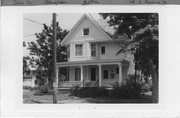 117 S FRANKLIN ST, a Queen Anne house, built in Stoughton, Wisconsin in 1906.