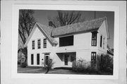 206-208 S GREEN AVE 206-208 S GREEN AVE, a Gabled Ell house, built in New Richmond, Wisconsin in 1881.
