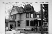 1418-1420 S 10TH ST, a Colonial Revival/Georgian Revival house, built in Sheboygan, Wisconsin in 1900.