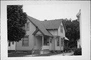 1715 N 11TH ST, a Gabled Ell house, built in Sheboygan, Wisconsin in 1895.