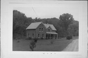 HARDIES CREEK RD, W SIDE, 1 MI. N OF COUNTY HIGHWAY DD, a Gabled Ell house, built in Ettrick, Wisconsin in .