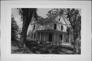 402 5TH ST, a Queen Anne house, built in Independence, Wisconsin in .