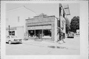 317 S MAIN ST, a Twentieth Century Commercial small retail building, built in Viroqua, Wisconsin in 1925.