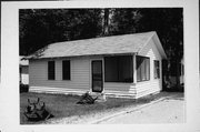 1800 EAGLE PARK LN, a Side Gabled resort/camp building, built in Washington, Wisconsin in 1926.