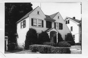2232 W LAWN AVE, a Colonial Revival/Georgian Revival house, built in Madison, Wisconsin in 1924.