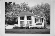 363 N LAKE SHORE DR, a Front Gabled house, built in Walworth, Wisconsin in 1902.