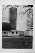 N1580 BRICK SCHOOL RD, a Astylistic Utilitarian Building silo, built in Walworth, Wisconsin in 1940.