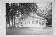 126 N LAKE SHORE DR, a American Foursquare house, built in Linn, Wisconsin in .