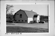 HUNT CLUB RD HUNT CLUB RD, a Astylistic Utilitarian Building barn, built in Geneva, Wisconsin in .