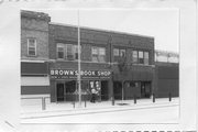 1319 UNIVERSITY AVE, a Twentieth Century Commercial retail building, built in Madison, Wisconsin in 1921.