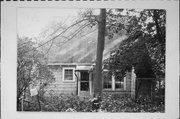S LOWER GARDENS RD, a Side Gabled house, built in Fontana On Geneva Lake, Wisconsin in 1934.
