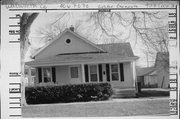 427 COOK ST, a Gabled Ell house, built in Lake Geneva, Wisconsin in 1890.