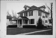 612 MADISON ST, a Colonial Revival/Georgian Revival house, built in Lake Geneva, Wisconsin in 1904.