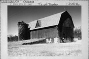 1385 STATE HIGHWAY 33E, a Astylistic Utilitarian Building barn, built in Trenton, Wisconsin in .