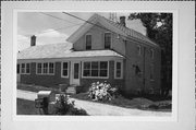 9179 SKYLINE DR, .25 M S OF CNR OF US HIGHWAY 41 AND STATE HIGHWAY 28, a Gabled Ell house, built in Wayne, Wisconsin in .