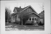446 S 5TH AVE, a Front Gabled house, built in West Bend, Wisconsin in .
