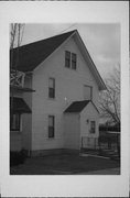 425 N 9TH AVE 425 N 9TH AVE, a Front Gabled house, built in West Bend, Wisconsin in .