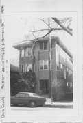 639 E JOHNSON ST, a Craftsman apartment/condominium, built in Madison, Wisconsin in 1913.