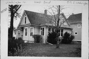 913 E WASHINGTON ST 913 E WASHINGTON ST, a Cross Gabled house, built in West Bend, Wisconsin in .