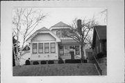 1008 W WASHINGTON ST, a Bungalow house, built in West Bend, Wisconsin in .