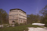 Mace, Garwin, Lime Kilns, a Structure.