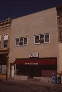 318 W BROADWAY 318 W BROADWAY, a Commercial Vernacular small retail building, built in Waukesha, Wisconsin in .