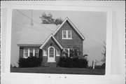 W224 S9950 BIG BEND DR, a Gabled Ell house, built in Vernon, Wisconsin in 1930.