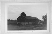 E SIDE OF LASKIN RD .3 M N OF FUNK RD, a Other Vernacular barn, built in Merton, Wisconsin in .