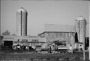 W335 N7663 STONEBANK RD, a Astylistic Utilitarian Building barn, built in Merton, Wisconsin in 1873.