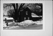 434 COTTONWOOD AVE, a Gabled Ell house, built in Hartland, Wisconsin in .