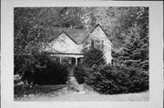 N72 W14418 GOOD HOPE RD, a Gabled Ell house, built in Menomonee Falls, Wisconsin in 1900.