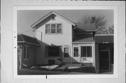 N88 W16752 MAIN ST, a Gabled Ell house, built in Menomonee Falls, Wisconsin in .