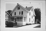 N 88 W 16045-47 PARK BLVD, a Cross Gabled house, built in Menomonee Falls, Wisconsin in .