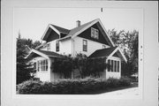 N 88 W 16080 PARK BLVD, a Craftsman house, built in Menomonee Falls, Wisconsin in .