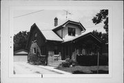 N 90 W 16920 PERSHING DR, a Bungalow house, built in Menomonee Falls, Wisconsin in .