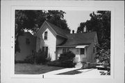 N 91 W 16514 PERSHING DR, a Gabled Ell house, built in Menomonee Falls, Wisconsin in 1891.