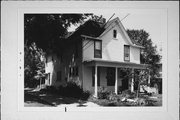 N 90 W 16822 ROOSEVELT DR, a Two Story Cube house, built in Menomonee Falls, Wisconsin in 1891.