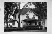 511 FRANKLIN ST, a American Foursquare house, built in Mukwonago (village), Wisconsin in 1910.