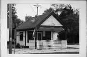 401 MAIN ST 401 MAIN ST, a Front Gabled gas station/service station, built in Mukwonago (village), Wisconsin in 1925.