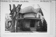 102 BAXTER ST 102 BAXTER ST, a Queen Anne house, built in Waukesha, Wisconsin in 1890.