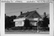 427 E BROADWAY, a Craftsman house, built in Waukesha, Wisconsin in 1935.