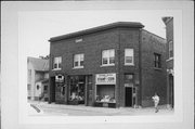 139 - 141 W BROADWAY AVE 139 - 141 W BROADWAY AVE, a Commercial Vernacular large retail building, built in Waukesha, Wisconsin in 1915.