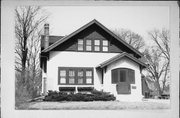 416 E COLLEGE AVE 416 E COLLEGE AVE, a Craftsman house, built in Waukesha, Wisconsin in 1924.