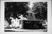 425 W COLLEGE AVE, a Bungalow house, built in Waukesha, Wisconsin in 1917.