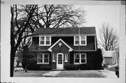 111 N HARTWELL AVE 111 N HARTWELL AVE, a Side Gabled house, built in Waukesha, Wisconsin in 1928.