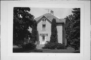 1005  ROYALTON ST, a Colonial Revival/Georgian Revival house, built in Waupaca, Wisconsin in 1901.